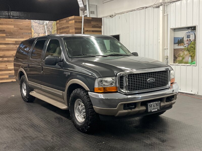 2000 Ford Excursion Limited Sport Utility V10 / Leather / NEW TIRES   - Photo 2 - Gladstone, OR 97027