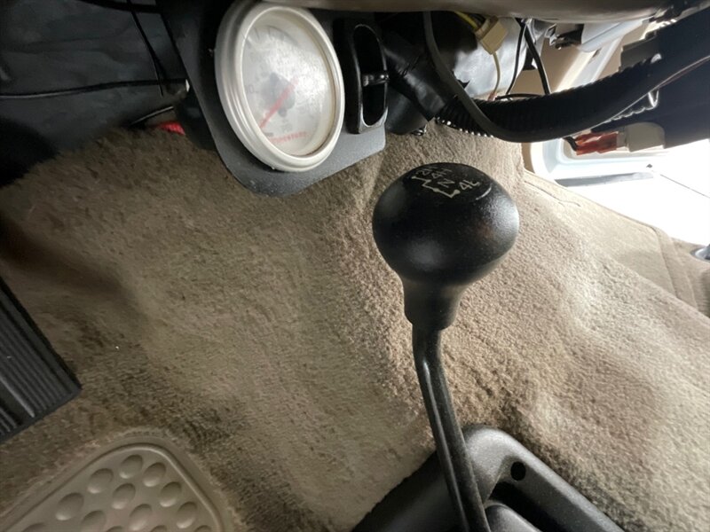 2000 Ford F-350 Lariat 4X4 7.3L DIESEL / DUALLY / ZERO RUST / Extra Fuel Tank / Gear Vendor Unit - Photo 47 - Gladstone, OR 97027