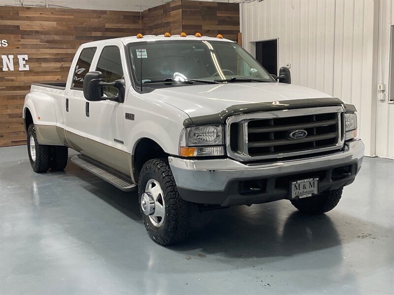 2000 Ford F-350 Lariat 4X4 7.3L DIESEL / DUALLY / ZERO RUST / Extra Fuel Tank / Gear Vendor Unit - Photo 2 - Gladstone, OR 97027