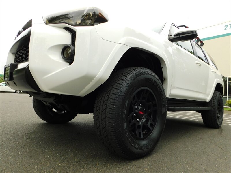 2019 Toyota 4Runner TRD CUSTOM UPGRADE / Leather / LIFTED LIFTED   - Photo 9 - Portland, OR 97217