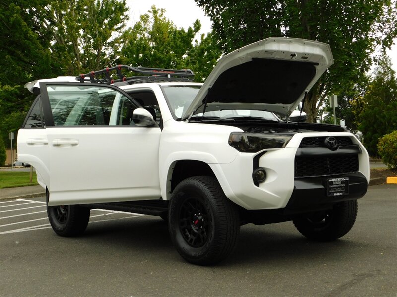 2019 Toyota 4Runner TRD CUSTOM UPGRADE / Leather / LIFTED LIFTED   - Photo 31 - Portland, OR 97217