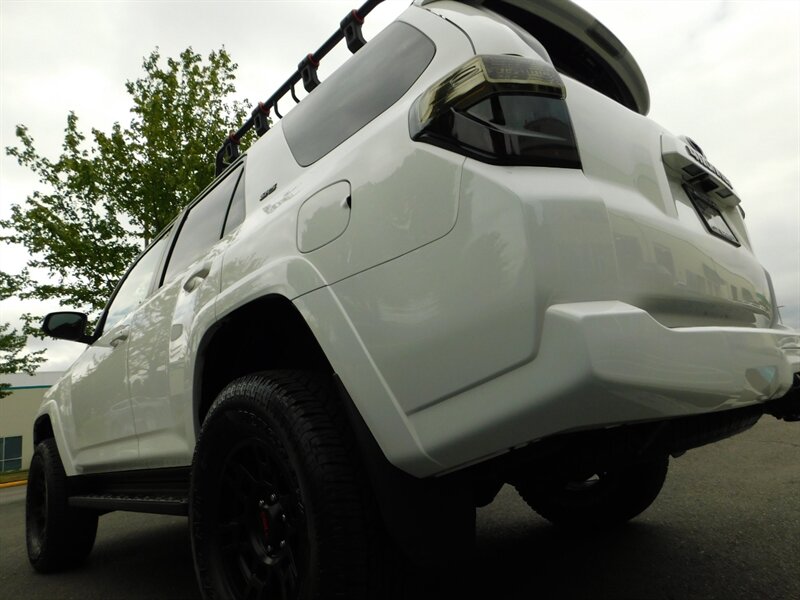 2019 Toyota 4Runner TRD CUSTOM UPGRADE / Leather / LIFTED LIFTED   - Photo 11 - Portland, OR 97217