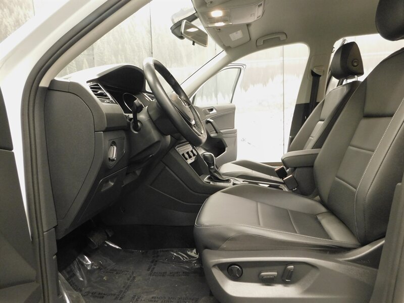 2019 Volkswagen Tiguan 2.0T SE 4Motion AWD / Leather/ 3RD ROW/24,000 MILE - Photo 12 - Gladstone, OR 97027