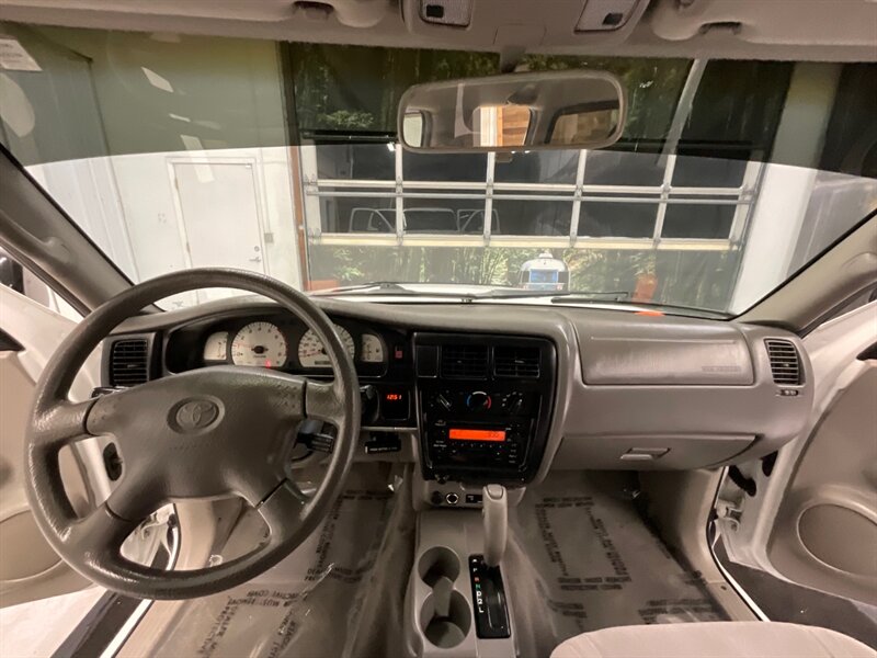 2002 Toyota Tacoma PreRunner V6 Double Cab 2WD / 3.4L V6 / TRD OFF RD  / REAR DIFF LOCKS / RUST FREE / 160,000 MILES - Photo 17 - Gladstone, OR 97027