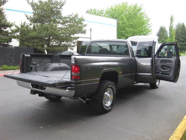 2002 Dodge Ram 2500 SLT Plus/ 2WD/ 5.9L Turbo Diesel/ 5-Speed Manual   - Photo 13 - Portland, OR 97217