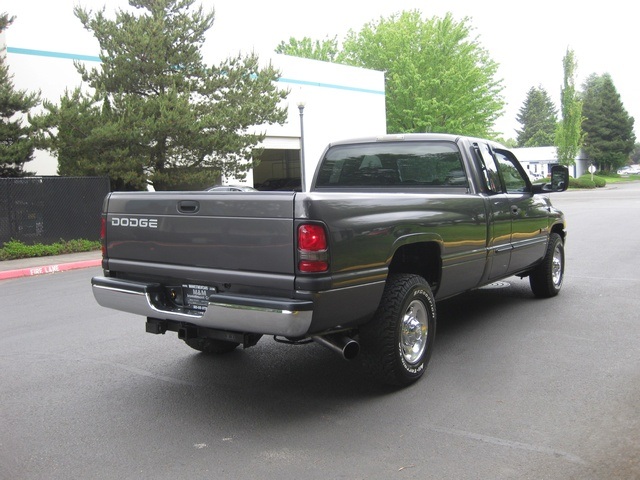 2002 Dodge Ram 2500 SLT Plus/ 2WD/ 5.9L Turbo Diesel/ 5-Speed Manual   - Photo 5 - Portland, OR 97217