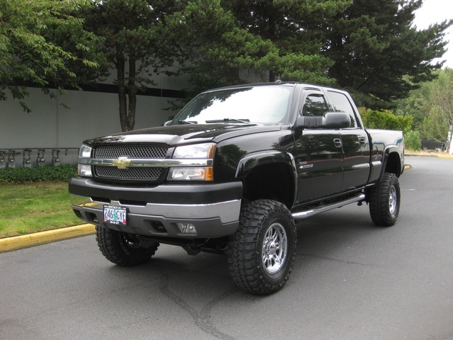 2004 Chevrolet Silverado 2500 LT/ Duramax Diesel/4X4/ LIFTED   - Photo 1 - Portland, OR 97217