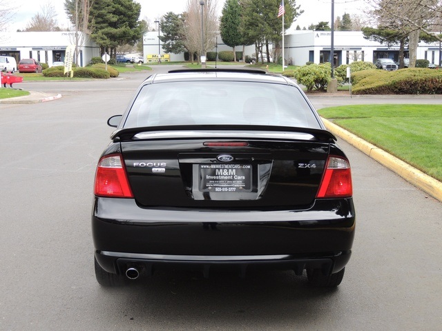 2006 Ford Focus ZX4 S   - Photo 4 - Portland, OR 97217