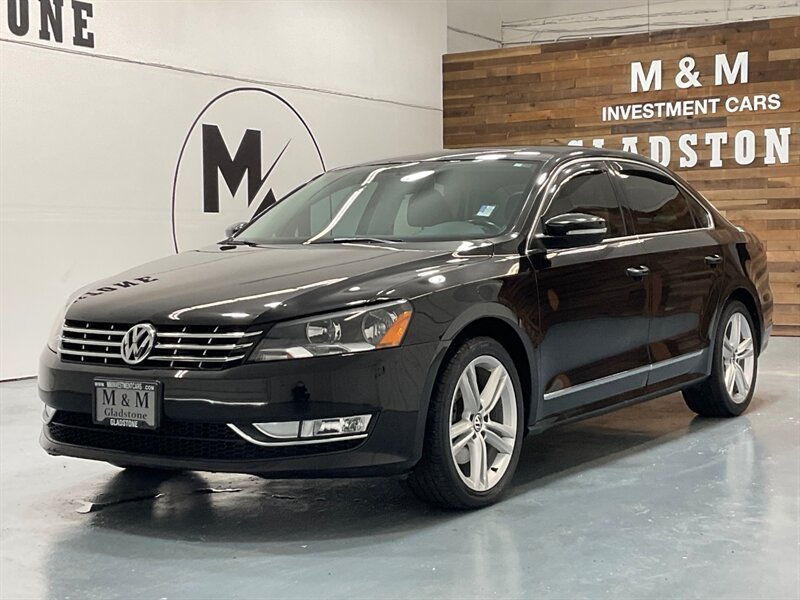 2013 Volkswagen Passat TDI SEL Premium 2.0L 4Cyl Turbo DIESEL / Navi  / Sunroof /Camera/  Heated Seats / LOCAL CAR - Photo 1 - Gladstone, OR 97027