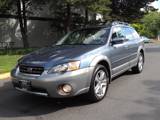 2005 Subaru Outback 3.0 R L.L.Bean Edition/ Leather/Moonroof/1-Owner