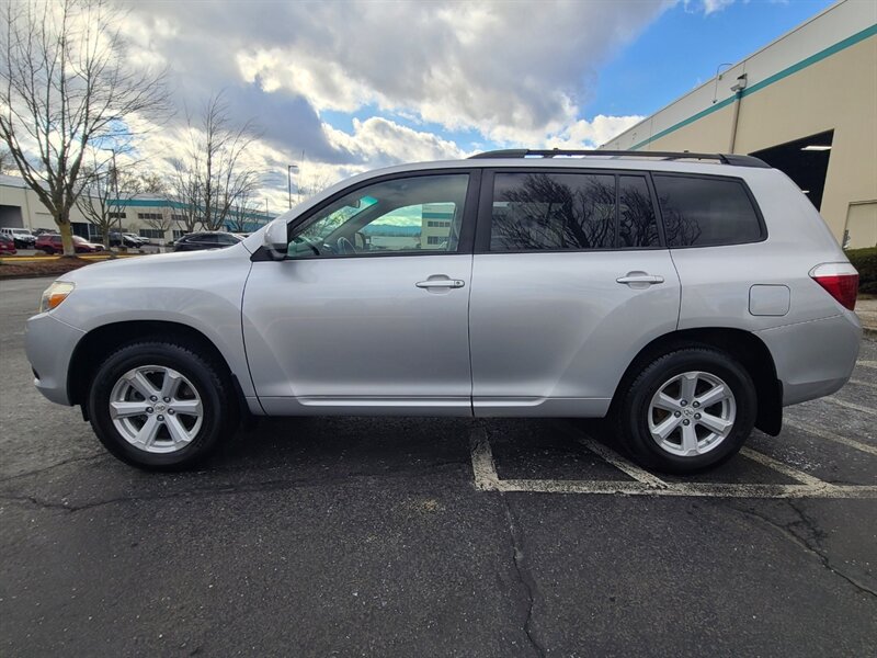 2008 Toyota Highlander SPORT ALL WHEEL DRIVE / 7-passengers / Oregon Car  / New Tires / Fresh Trade In - Photo 3 - Portland, OR 97217