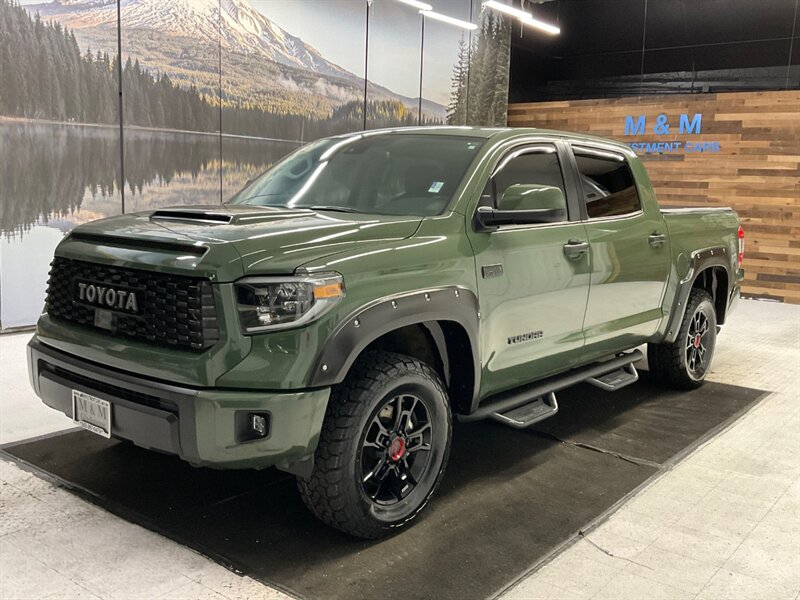 2020 Toyota Tundra TRD Pro CrewMax 4X4 / 5.7L V8 / 1-OWNER  NEW TIRES  / Leather & Sunroof - Photo 25 - Gladstone, OR 97027