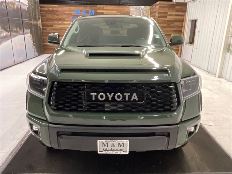 2020 Toyota Tundra TRD Pro CrewMax 4X4 / 5.7L V8 / 1-OWNER  NEW TIRES  / Leather & Sunroof - Photo 5 - Gladstone, OR 97027