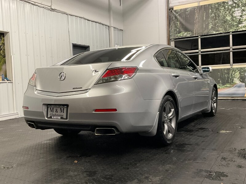 2014 Acura TL SH-AWD Sedan /Leather heated Seats / NEW TIRES  LOCAL OREGON CAR / CLEAN CARFAX HISTORY - Photo 5 - Gladstone, OR 97027