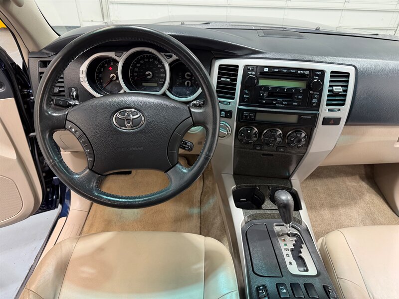 2004 Toyota 4Runner Limited AWD 4.0L / LEATHER / SUNROOF / NEW TIRES / HEATED SEATS / LOCAL RUST FREE - Photo 28 - Gladstone, OR 97027