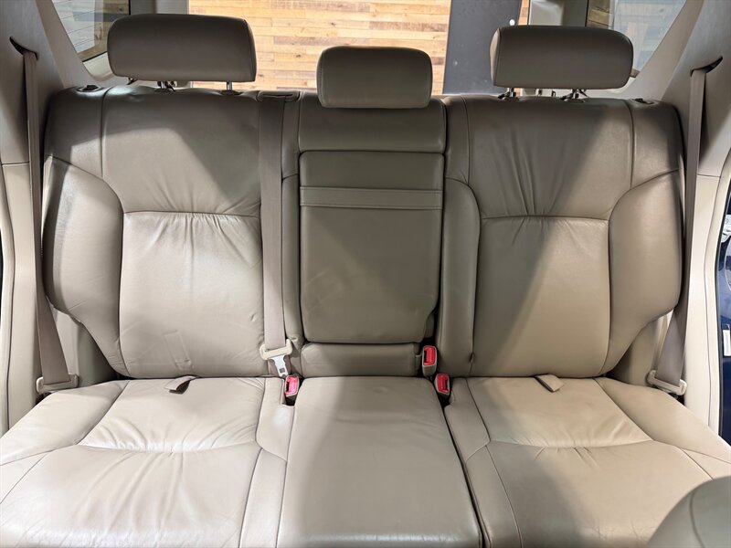 2004 Toyota 4Runner Limited AWD 4.0L / LEATHER / SUNROOF / NEW TIRES / HEATED SEATS / LOCAL RUST FREE - Photo 13 - Gladstone, OR 97027