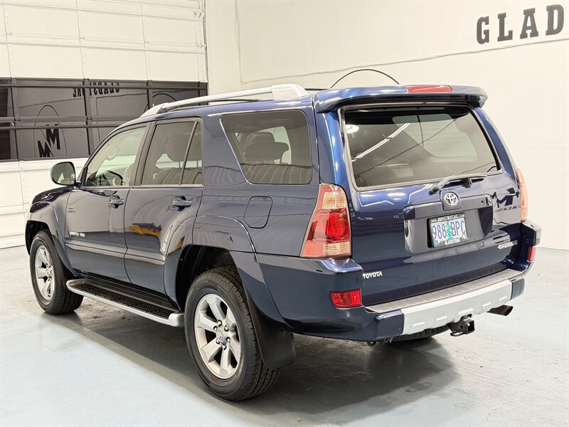 2004 Toyota 4Runner Limited AWD 4.0L / LEATHER / SUNROOF / NEW TIRES / HEATED SEATS / LOCAL RUST FREE - Photo 5 - Gladstone, OR 97027