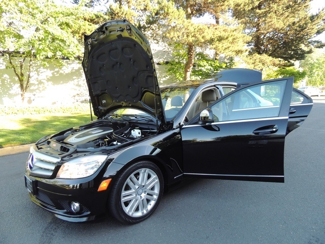 2009 Mercedes-Benz C300 4MATIC Luxury/4WD/Navigation/ 50k miles   - Photo 11 - Portland, OR 97217