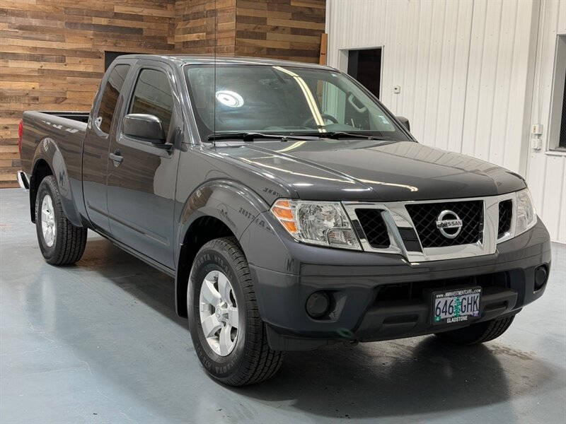 2012 Nissan Frontier SV V6 Extnd Cab 4.0L V6 / NEW TIRES / 96k MILES / LOCAL RUST FREE / EXLNT COND - Photo 2 - Gladstone, OR 97027