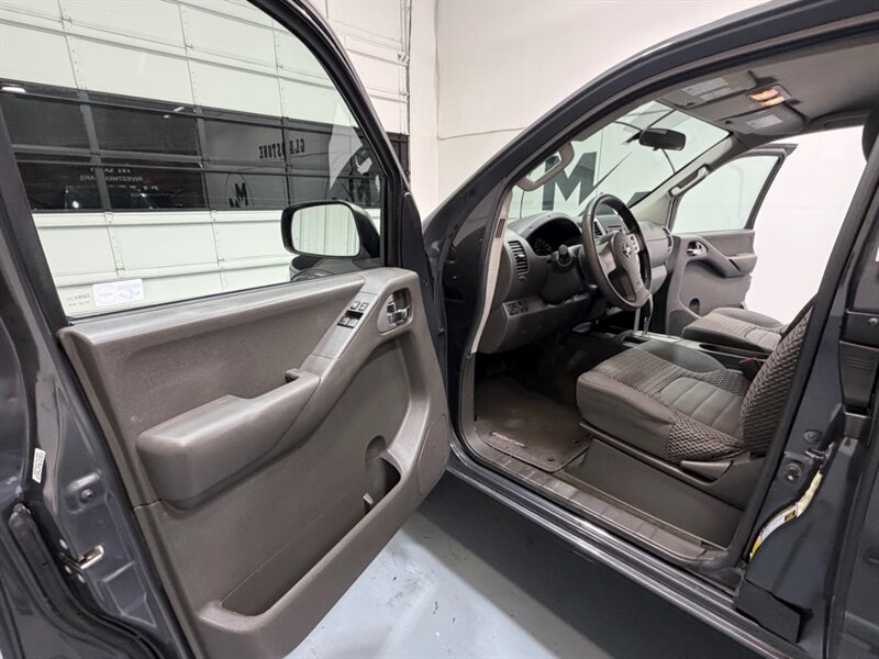 2012 Nissan Frontier SV V6 Extnd Cab 4.0L V6 / NEW TIRES / 96k MILES / LOCAL RUST FREE / EXLNT COND - Photo 24 - Gladstone, OR 97027