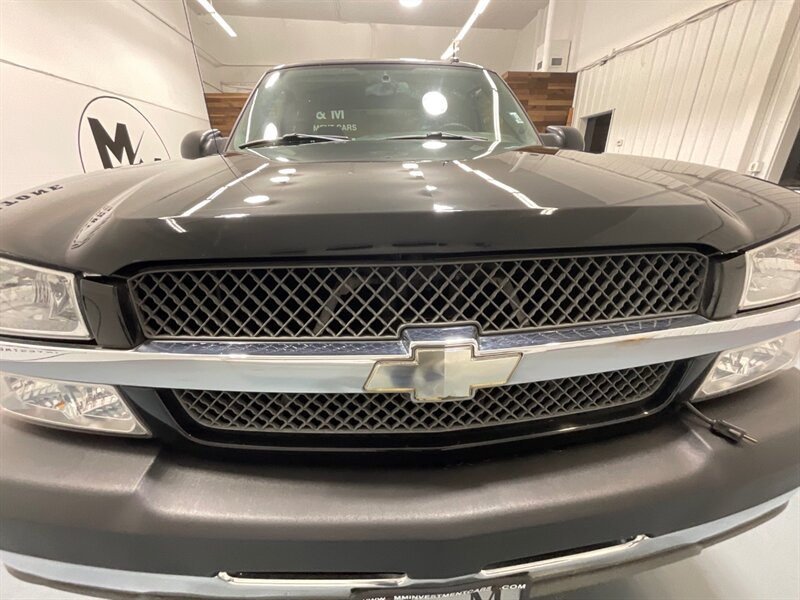 2004 Chevrolet Silverado 2500 LT 4X4 6.0L V8 / Leather Heatd Seats / 1-OWNER /1-OWNER w. ZERO RUST / LONG BED - Photo 30 - Gladstone, OR 97027