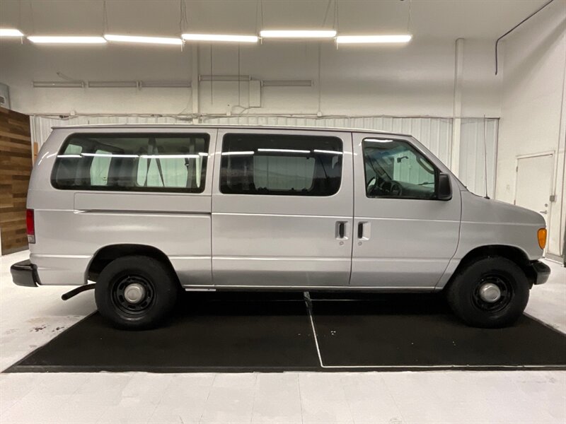 2006 Ford E-Series Van 8E-150 XLT CARGO VAN / 4.6L V8 / Towing Pkg  / RUST FREE / 158K MILES - Photo 4 - Gladstone, OR 97027