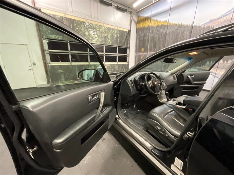 2008 INFINITI FX FX 350 Sport Utility AWD / Leather Navigation Sunr  Leather & Heated Seats / Navigation & Backup Camera / SHARP & CLEAN - Photo 37 - Gladstone, OR 97027