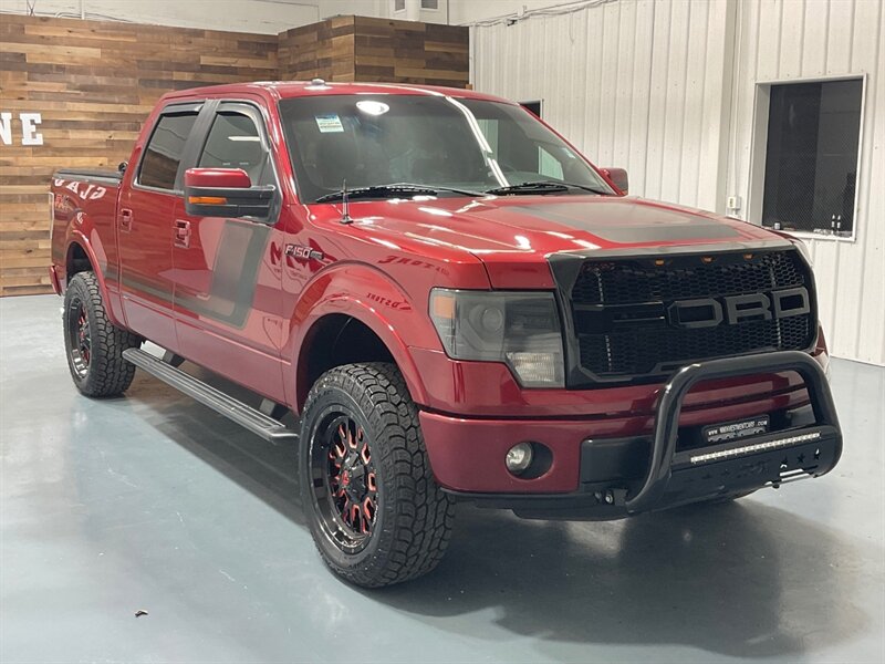 2014 Ford F-150 FX4 SuperCrew 4X4 / 6.2L V8 / FX APPEARANCE PKG  / Heated & Cooled Seats / Sunroof / Navigation /Remote Start - Photo 2 - Gladstone, OR 97027