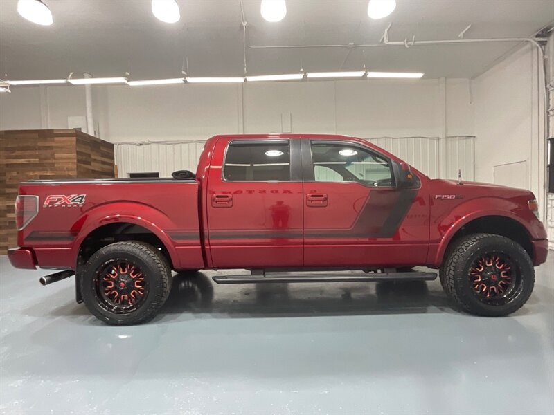 2014 Ford F-150 FX4 SuperCrew 4X4 / 6.2L V8 / FX APPEARANCE PKG  / Heated & Cooled Seats / Sunroof / Navigation /Remote Start - Photo 4 - Gladstone, OR 97027