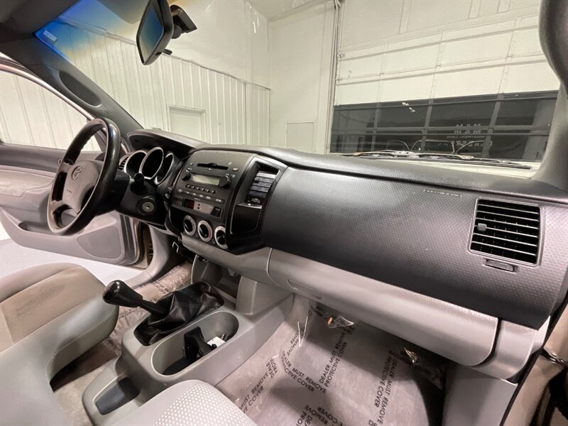 2007 Toyota Tacoma Regular Cab 4X4 5-SPEED MANUAL / 4Cyl / LIFTED / NEW WHEELS & TIRES / LOCAL w. ZERO RUST - Photo 20 - Gladstone, OR 97027