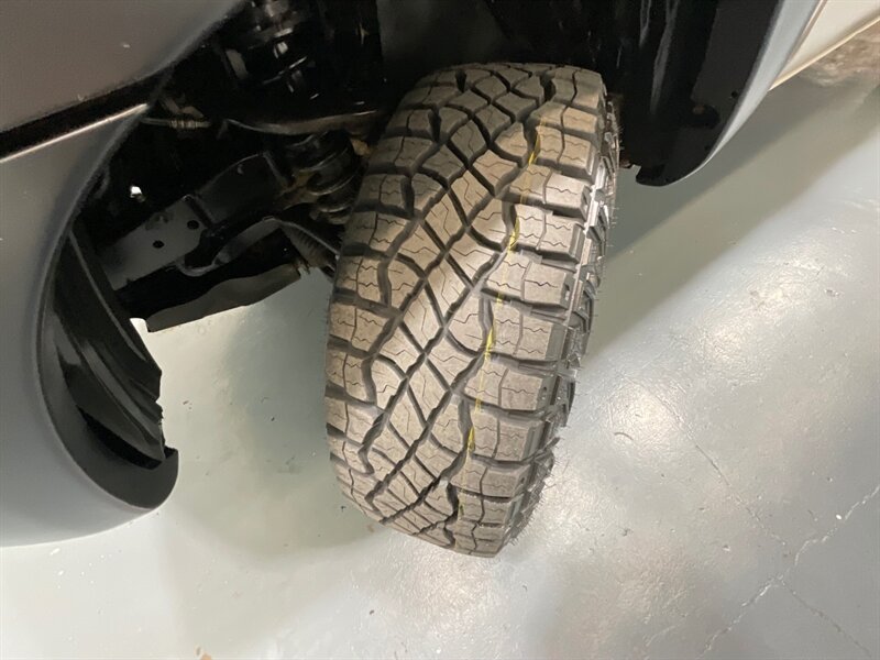 2007 Toyota Tacoma Regular Cab 4X4 5-SPEED MANUAL / 4Cyl / LIFTED / NEW WHEELS & TIRES / LOCAL w. ZERO RUST - Photo 24 - Gladstone, OR 97027