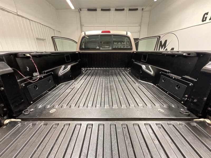 2007 Toyota Tacoma Regular Cab 4X4 5-SPEED MANUAL / 4Cyl / LIFTED / NEW WHEELS & TIRES / LOCAL w. ZERO RUST - Photo 10 - Gladstone, OR 97027