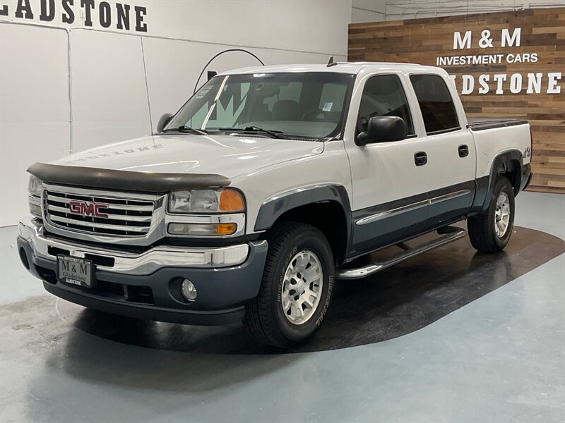 2006 GMC Sierra 1500 SLT Crew Cab 4X4 / 5.3L V8 / LOADED / RUST FREE  / LOCAL TRUCK - Photo 1 - Gladstone, OR 97027