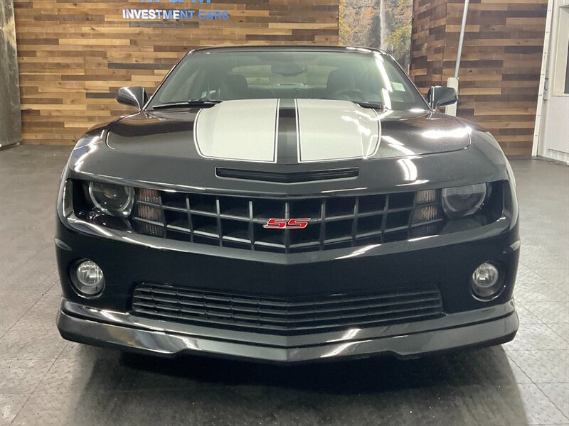 2011 Chevrolet Camaro SS Coupe / 6-SPEED M   - Photo 5 - Gladstone, OR 97027