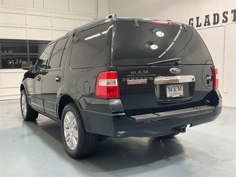 2012 Ford Expedition Limited 4X4 / Leather Sunroof Navigation  / Heated & Cooled Leather Seats - Photo 8 - Gladstone, OR 97027