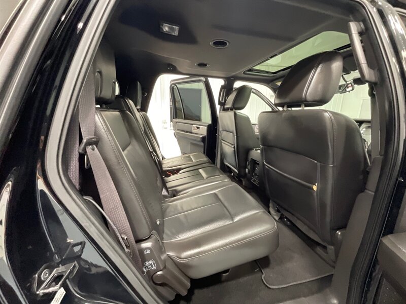 2012 Ford Expedition Limited 4X4 / Leather Sunroof Navigation  / Heated & Cooled Leather Seats - Photo 14 - Gladstone, OR 97027