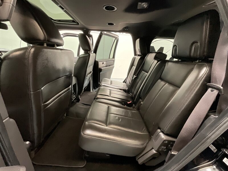 2012 Ford Expedition Limited 4X4 / Leather Sunroof Navigation  / Heated & Cooled Leather Seats - Photo 12 - Gladstone, OR 97027