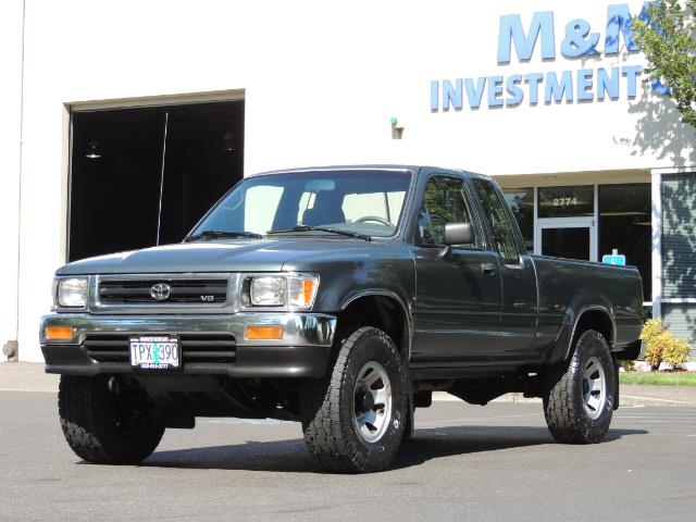 1993 Toyota Pickup Deluxe V6 2dr Deluxe V6 / 4X4 / 5-SPEED / 1-OWNER   - Photo 36 - Portland, OR 97217