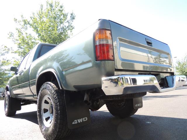 1993 Toyota Pickup Deluxe V6 2dr Deluxe V6 / 4X4 / 5-SPEED / 1-OWNER   - Photo 11 - Portland, OR 97217