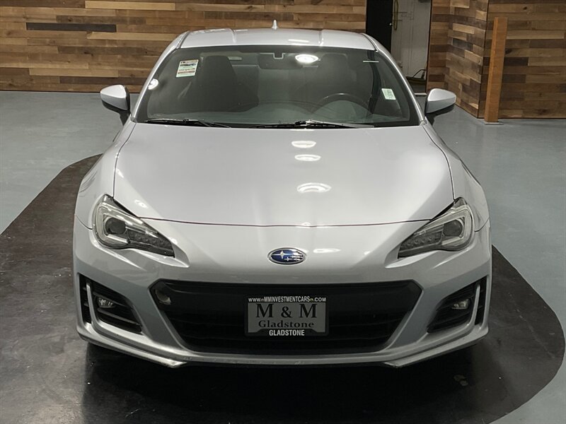 2017 Subaru BRZ Limited Coupe / Backup Camera / 31,000 MILES  / LOCAL CAR - Photo 5 - Gladstone, OR 97027