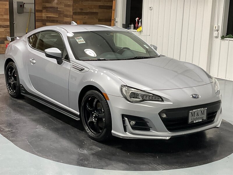 2017 Subaru BRZ Limited Coupe / Backup Camera / 31,000 MILES  / LOCAL CAR - Photo 2 - Gladstone, OR 97027