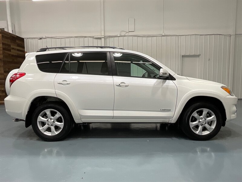 2011 Toyota RAV4 Limited Sport Utility AWD / 3.5L 6Cyl / Leather  / Sunroof & Heated Seats - Photo 4 - Gladstone, OR 97027