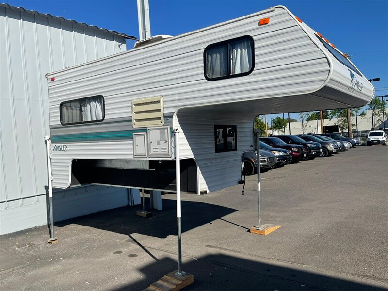 1997 Fleetwood ANGLER CAMPER CAMPER   - Photo 2 - Gladstone, OR 97027