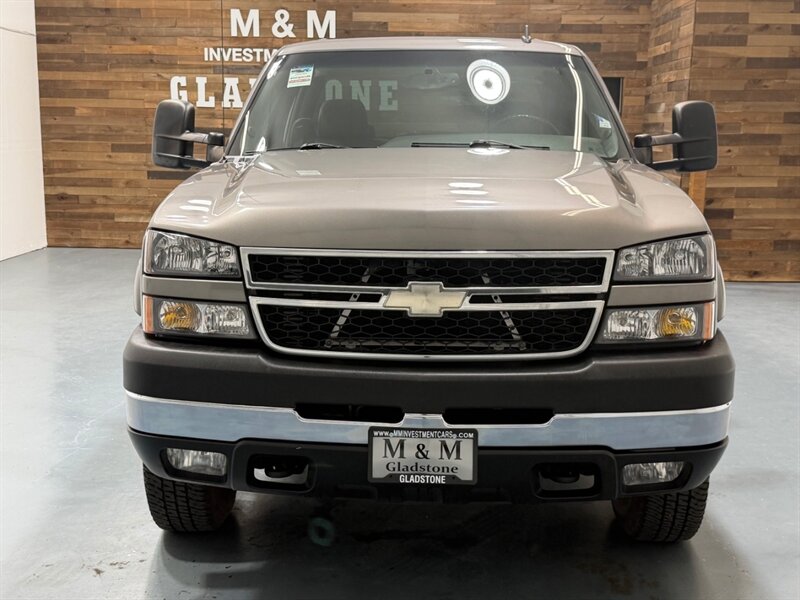 2007 Chevrolet Silverado 2500 LT 2500HD Classic 4X4 6.6L DIESEL LBZ MOTOR / Leather Seats / Rear Airbags / ZERO RUST - Photo 5 - Gladstone, OR 97027
