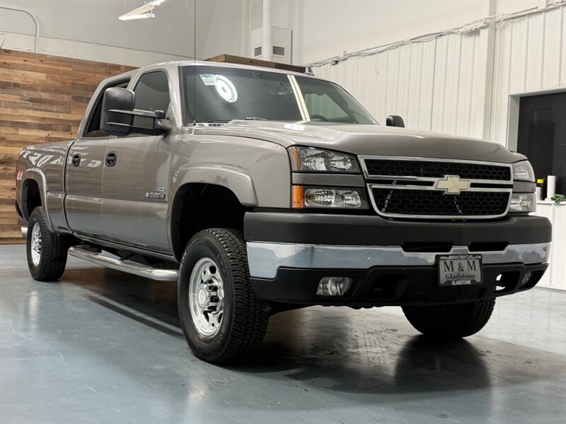 2007 Chevrolet Silverado 2500 LT 2500HD Classic 4X4 6.6L DIESEL LBZ MOTOR / Leather Seats / Rear Airbags / ZERO RUST - Photo 58 - Gladstone, OR 97027