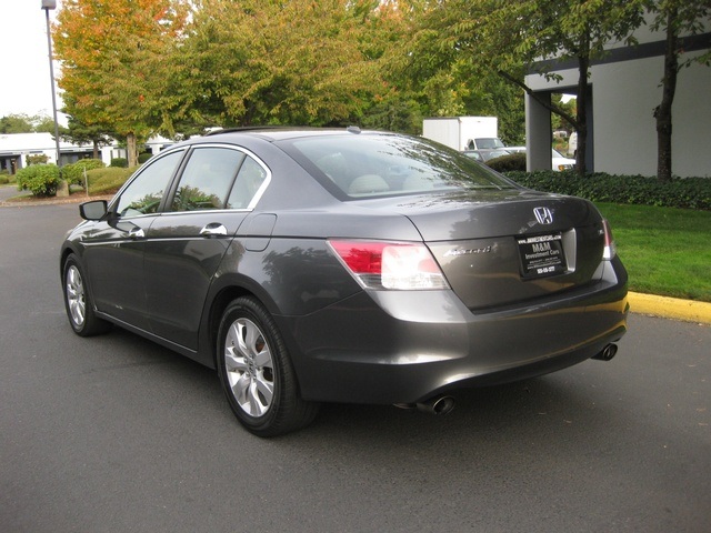 2008 Honda Accord EX-L V6/Leather/Moonroof / One Owner   - Photo 3 - Portland, OR 97217