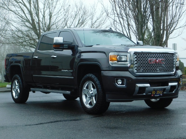 2015 GMC Sierra 2500 Denali Z71 OFF RD 4X4 6.6L DURAMAX DIESEL 1-OWNER