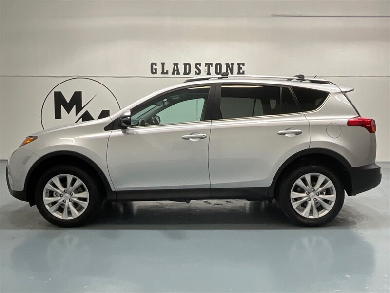 2014 Toyota RAV4 Limited AWD / Leather / Sunroof / Blis / 1-OWNER  / LOCAL SUV - Photo 3 - Gladstone, OR 97027