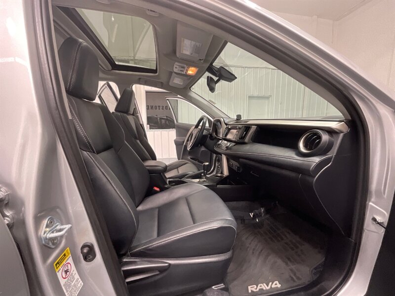 2014 Toyota RAV4 Limited AWD / Leather / Sunroof / Blis / 1-OWNER  / LOCAL SUV - Photo 15 - Gladstone, OR 97027