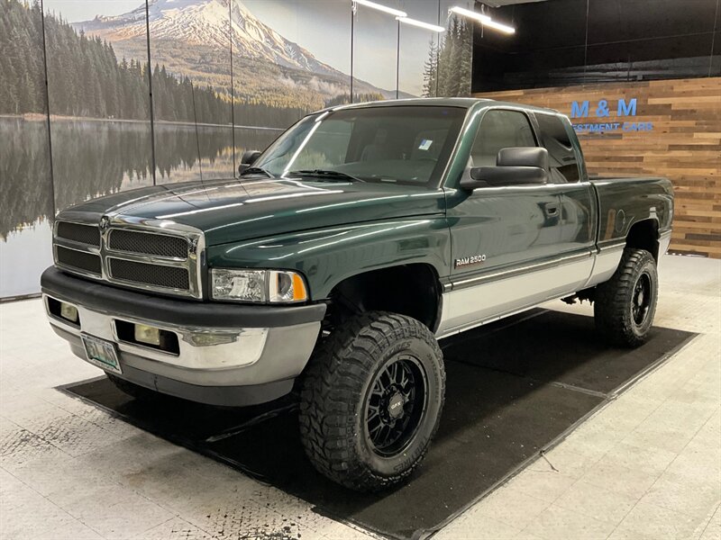 1999 Dodge Ram 2500 ST  / NEW WHEELS & TIRES - Photo 1 - Gladstone, OR 97027